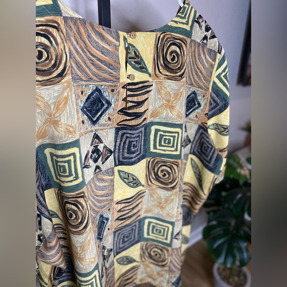 Vintage Shell Top - Picture 3 of 3